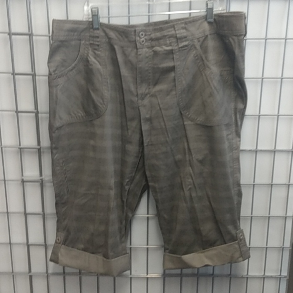 Denverhayes Men's Shorts 🩳 Size 16 tan